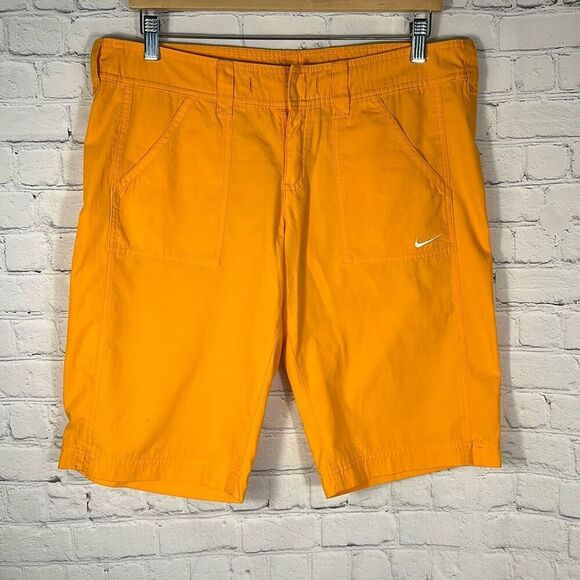 Nike Neon Orange Lightweight Bermuda Shorts size M Medium 254910-842 - Picture 1 of 8